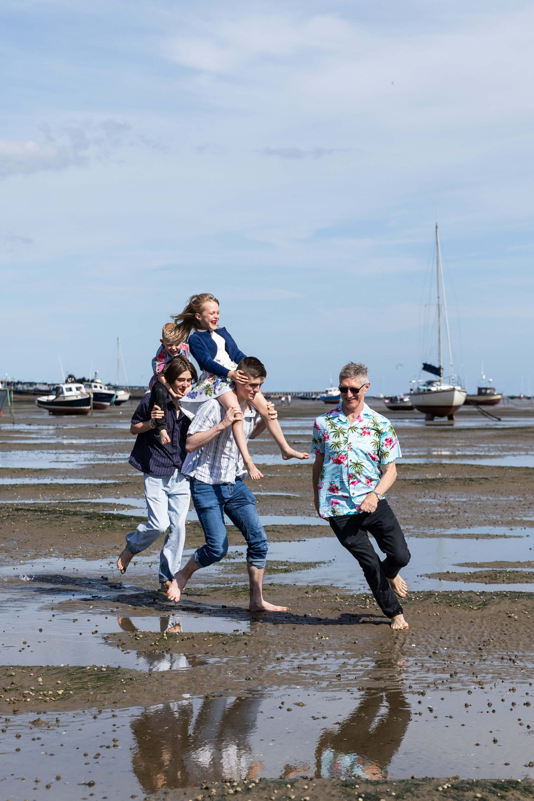 Fatherhood mini session in leigh on sea Southend essex